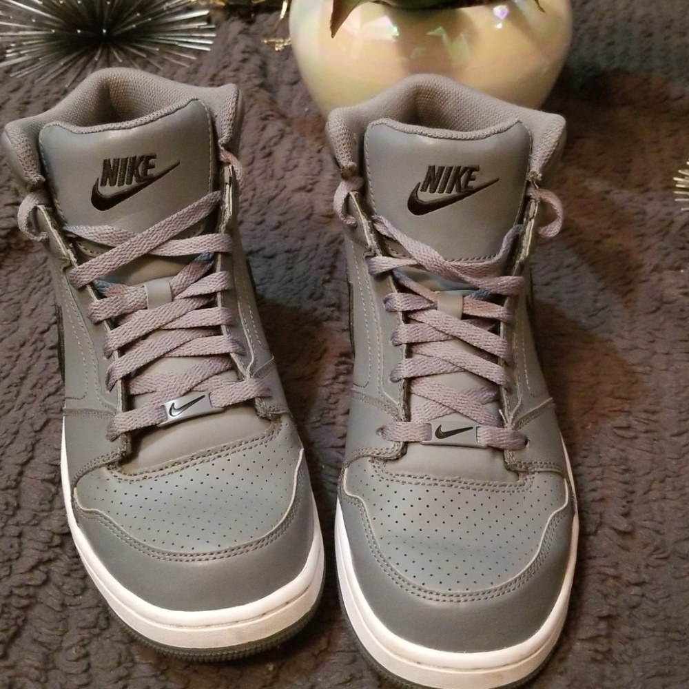 7.5 men size an 8 in women air force